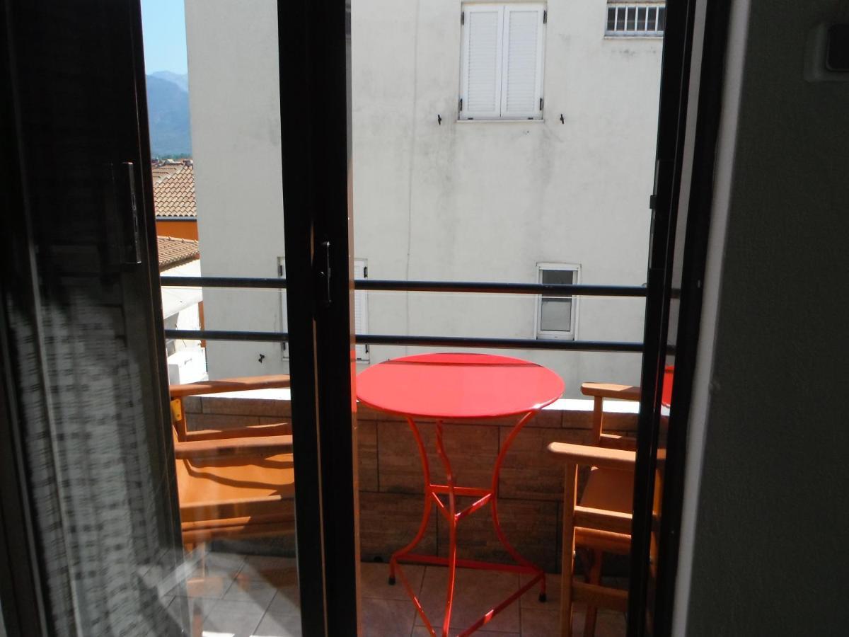Orfeas Rooms Vasilikí Exterior foto