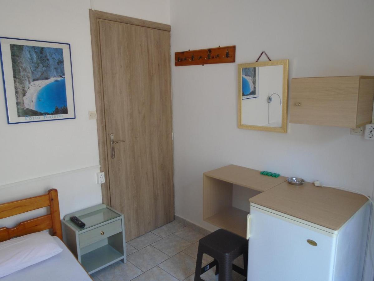 Orfeas Rooms Vasilikí Exterior foto