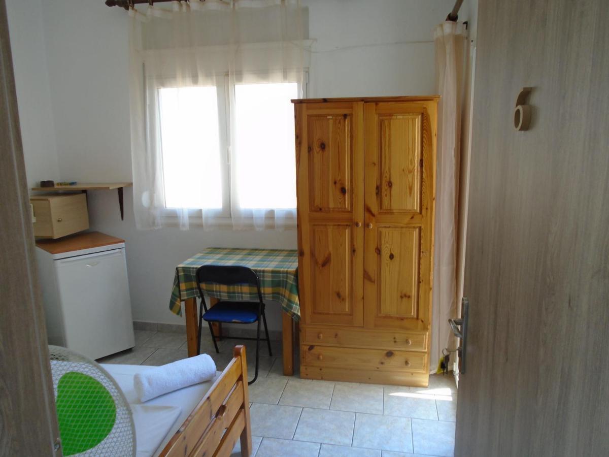 Orfeas Rooms Vasilikí Exterior foto